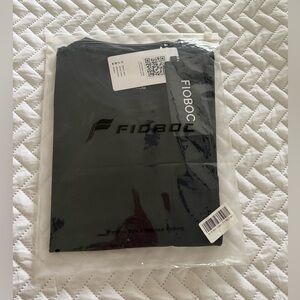 %100 cotton short sleeve men’s tshirt 👕. $10